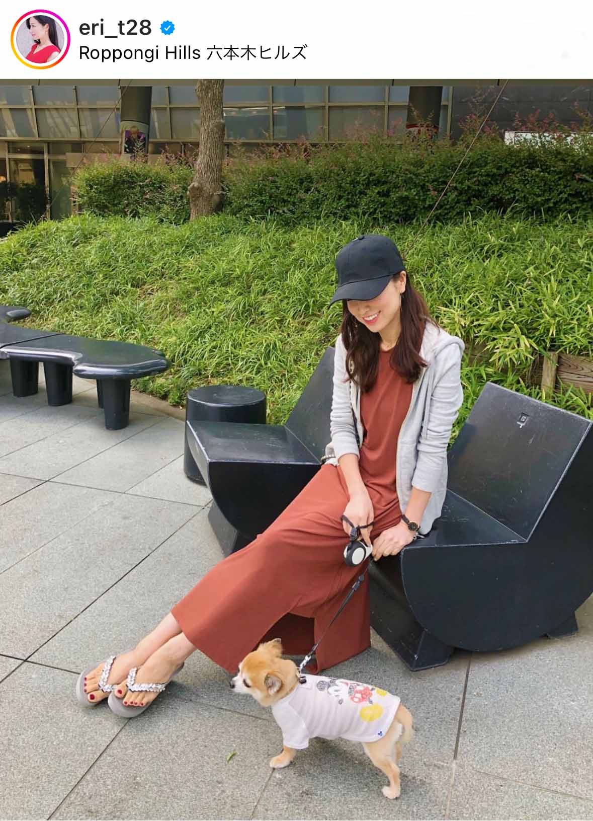わんことお出かけコーデ東京大人スタイル