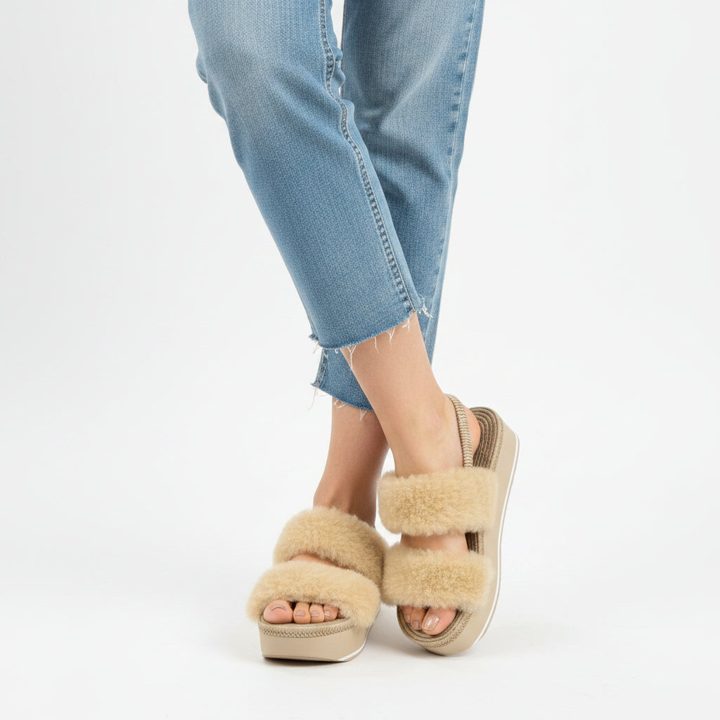 【JP】日本限定、アメリカで完売！Sheep Ethical Fur (Beige)- Waterproof Espadrille Platform